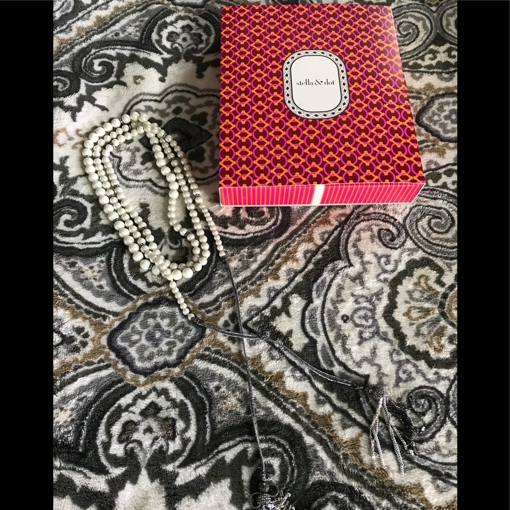 Stella and dot pearl wrap around necklace